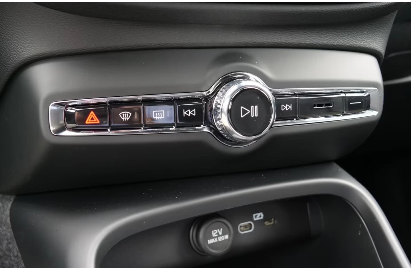 2025 Volvo EX40 PLUS-DARK 408HP AWD TWIN MEMO CAM LED NAVI 660g — 10