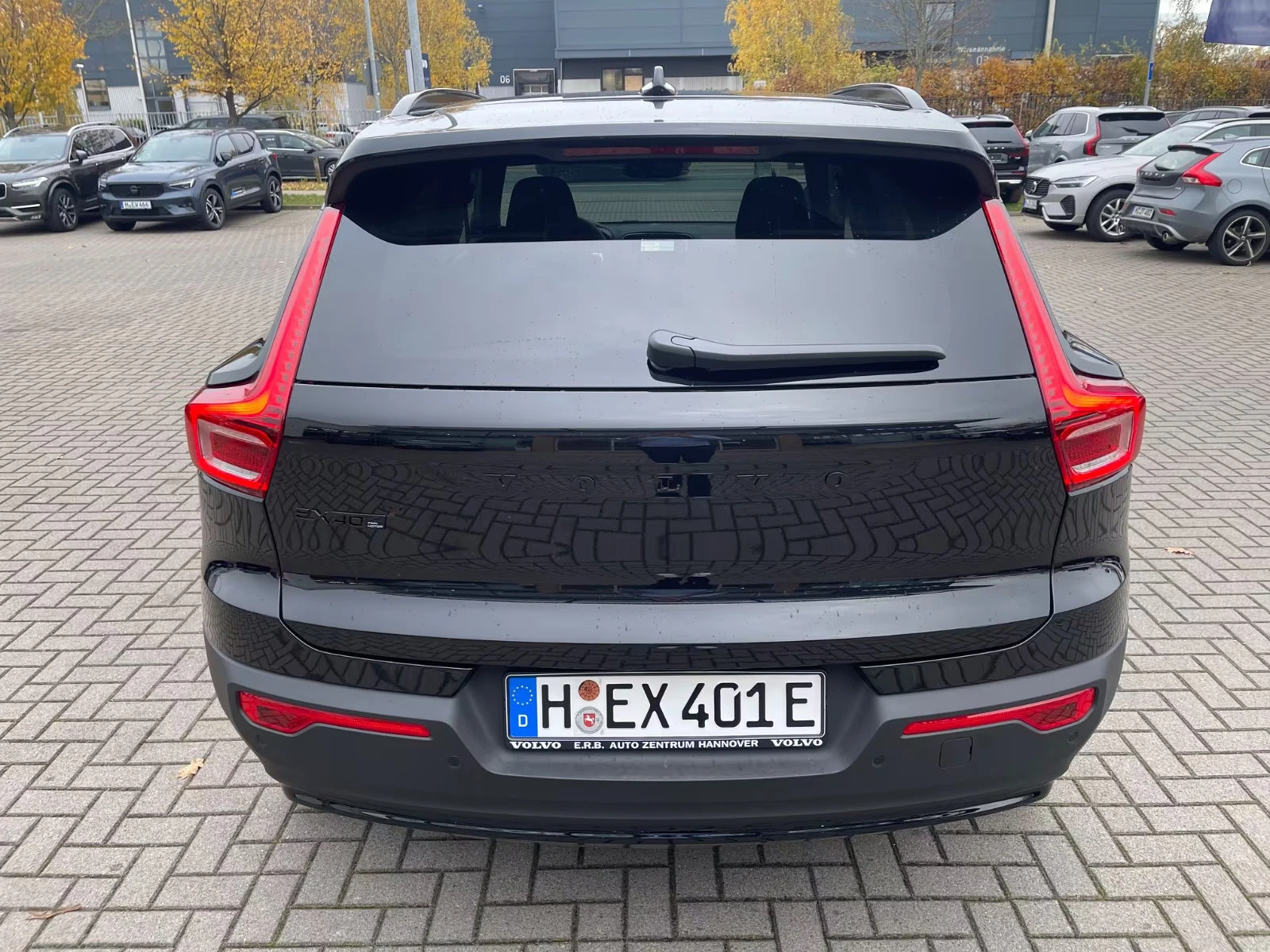 2025 Volvo EX40 PLUS-DARK 408HP AWD TWIN MEMO 360 LED DIGI 661g — 6