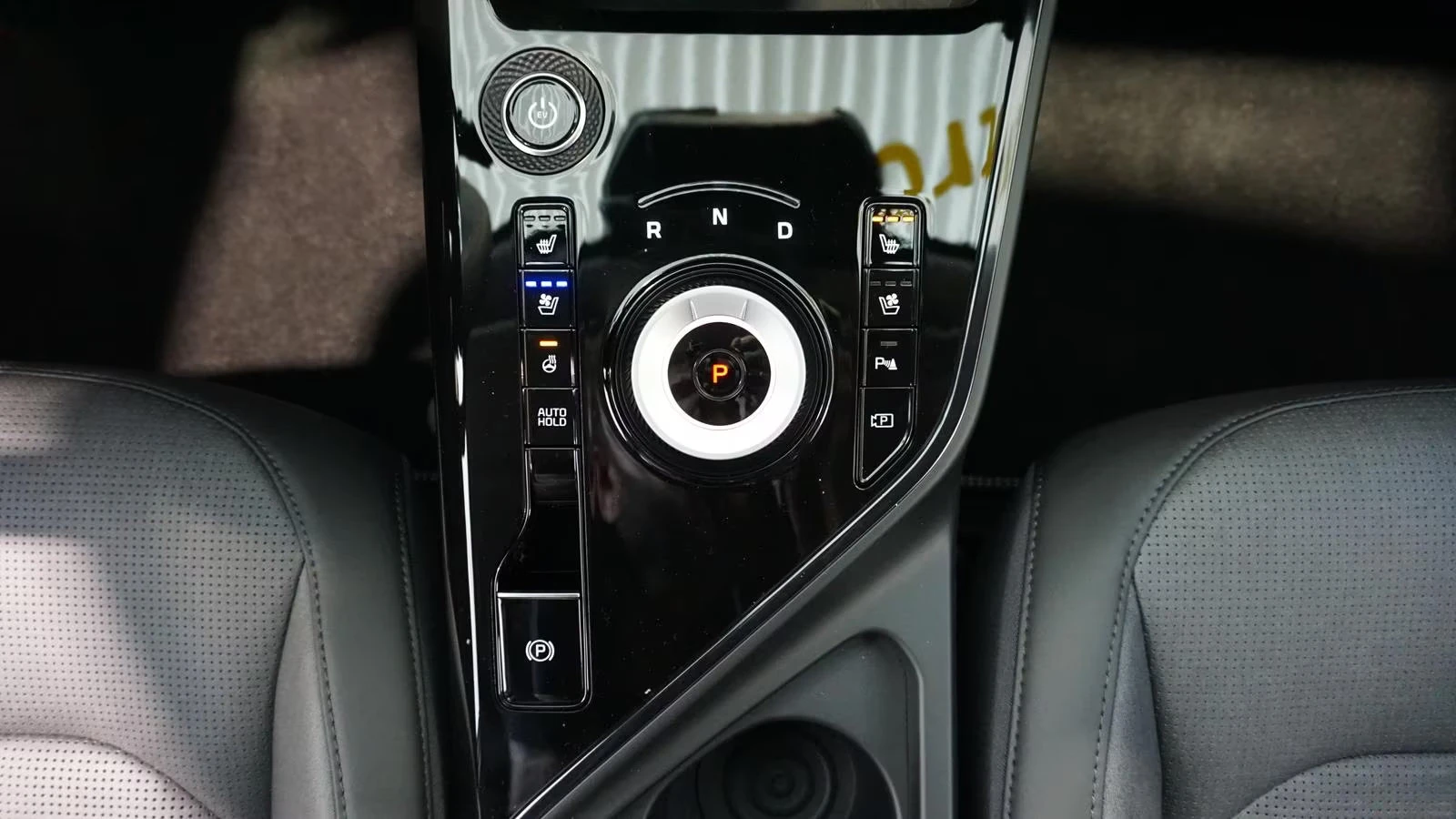 2025 Kia Niro INSPIRATION 204HP HUD NAVI CAM ACC LED 692g — 12