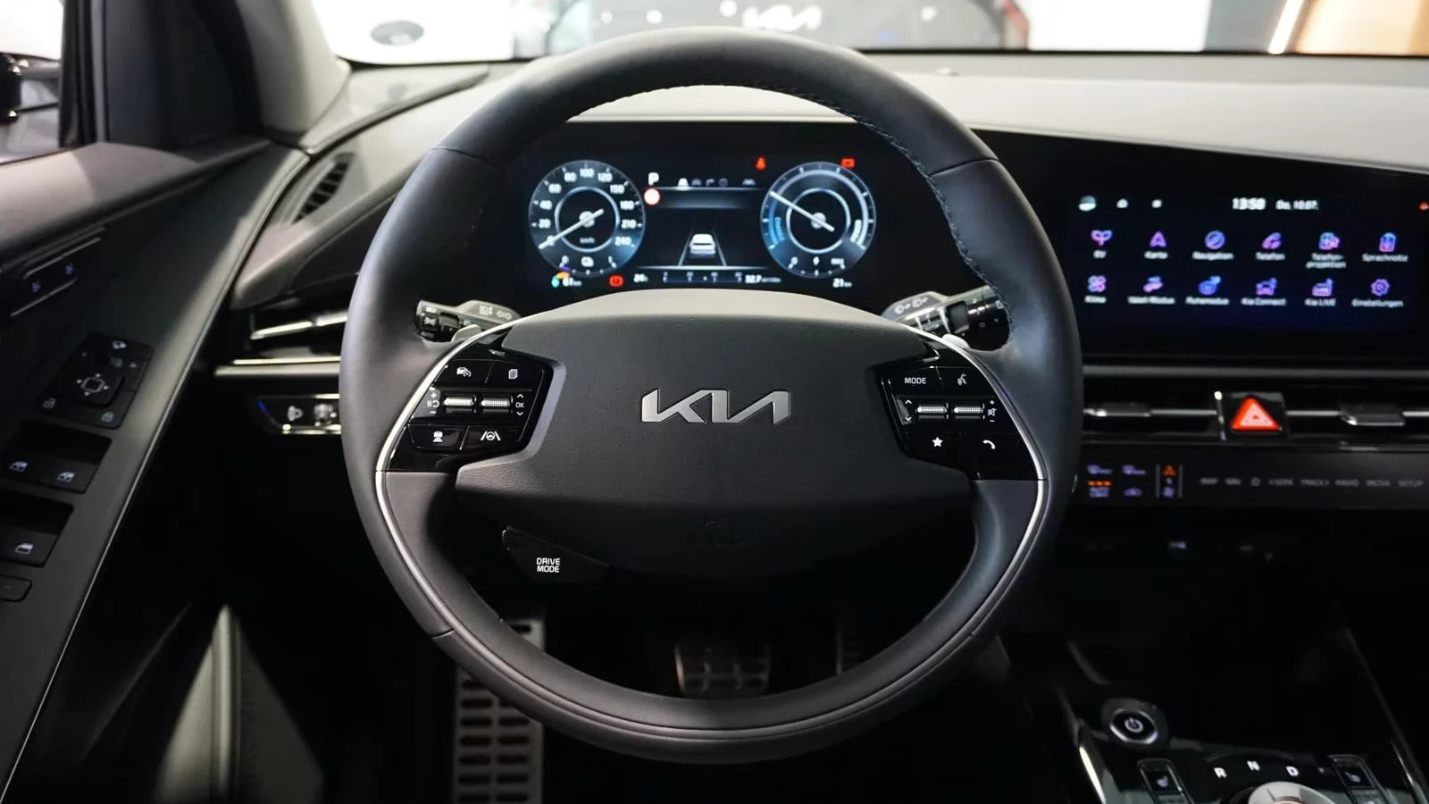 2025 Kia Niro INSPIRATION 204HP HUD NAVI CAM ACC LED 692g — 9