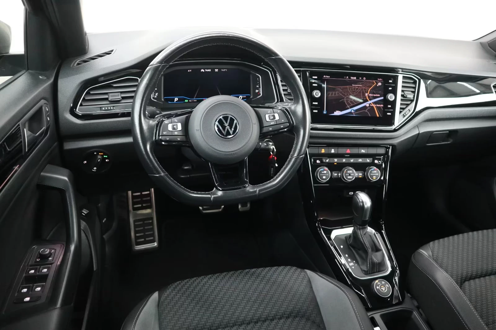 2021 Volkswagen R-LINE 300HP AKRAPOVIC PANO 4X4 CAM DIGITAL 962v — 8