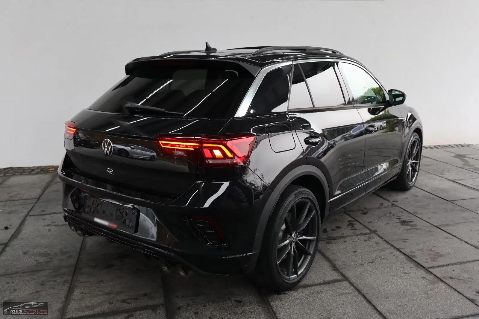 2021 Volkswagen R-LINE 300HP AKRAPOVIC PANO 4X4 CAM DIGITAL 962v — 6