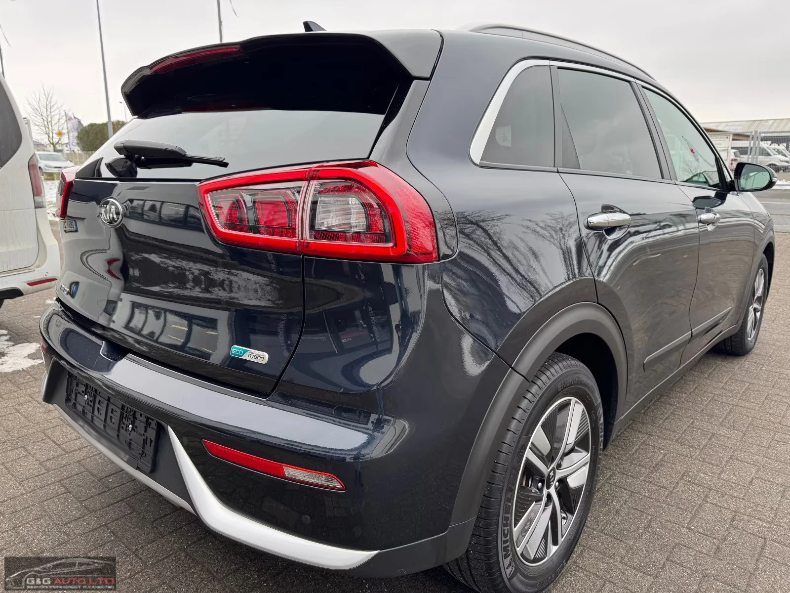 2017 Kia Niro 1.6HEV 141HP SPIRIT CAM JBL NAVI ACC LED 835gpr — 7