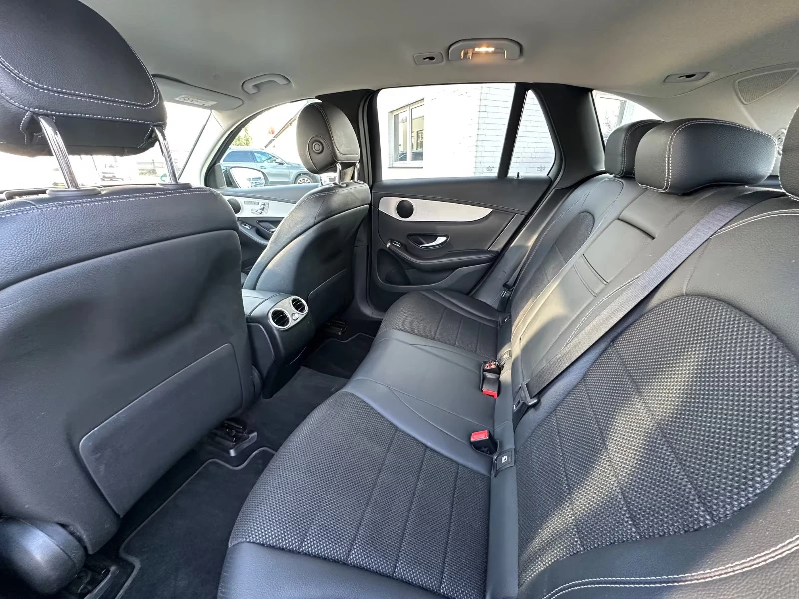 2022 Mercedes-Benz GLC 300 d 4MATIC 245HP MEMO 360 LED DISTR. ACC CPLAY 851g — 10
