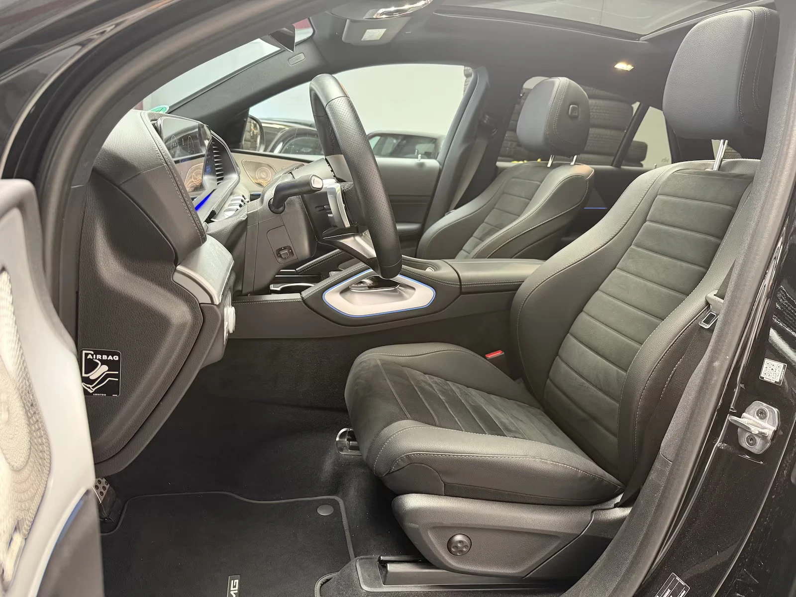 2025 Mercedes-Benz GLE 300 d COUPE 269HP 4MATIC NIGHT BURM PANO 360 MEMO 868g — 6