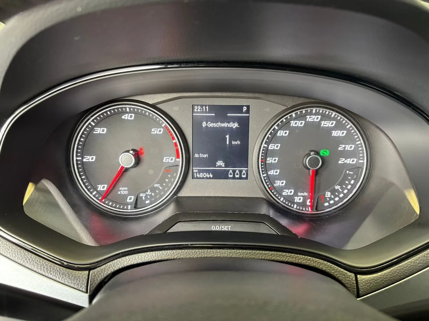2020 SEAT Arona STYLE 95HP DSG CAM AHK NAVI LED 870g — 11