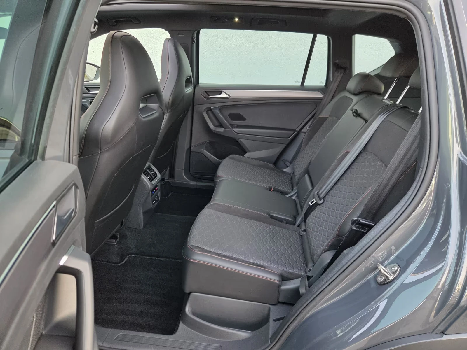 2021 SEAT Tarraco 1.4PHEV 245HP FR PANO CAM MEMO AHK LED 876g — 13