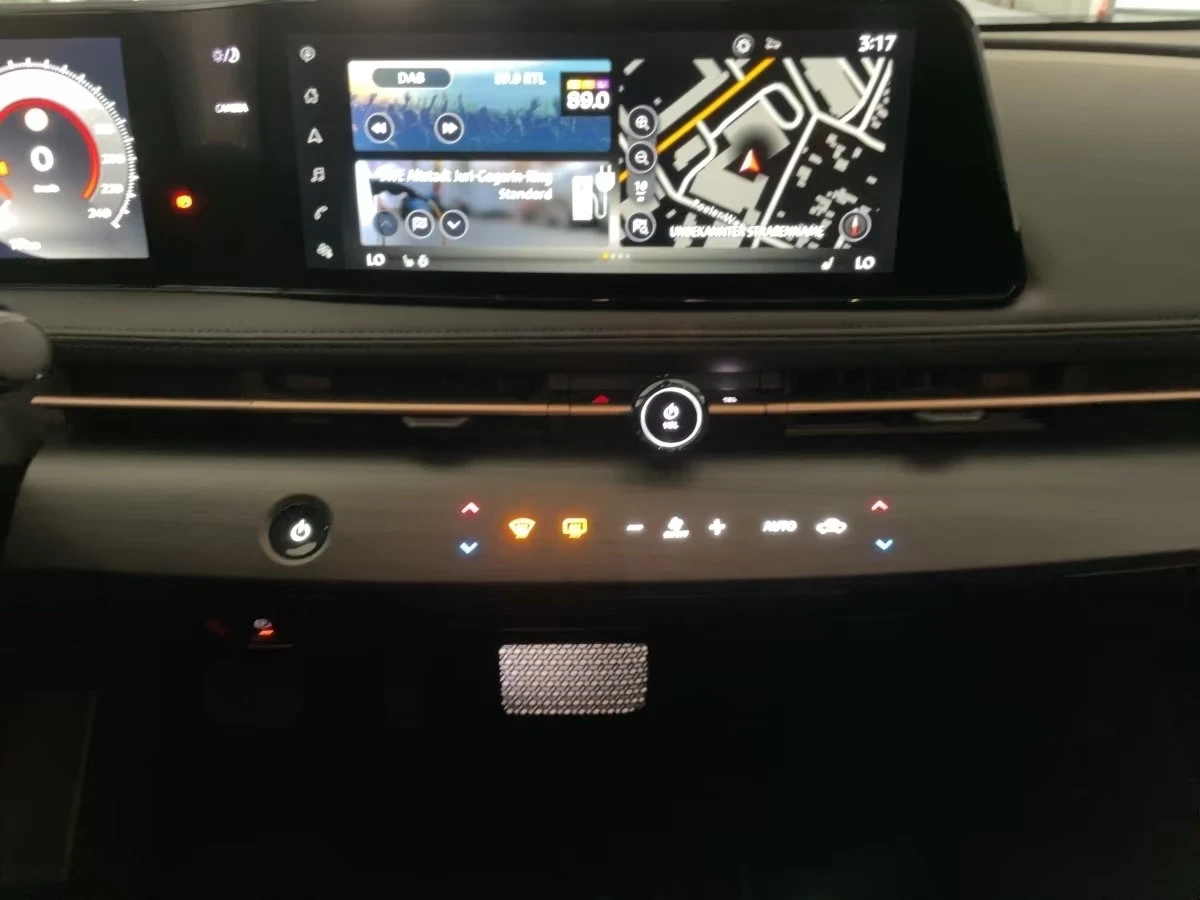 2024 Nissan Ariya ADVANCE 242HP CAM LED NAVI ACC CPLAY 897g — 9