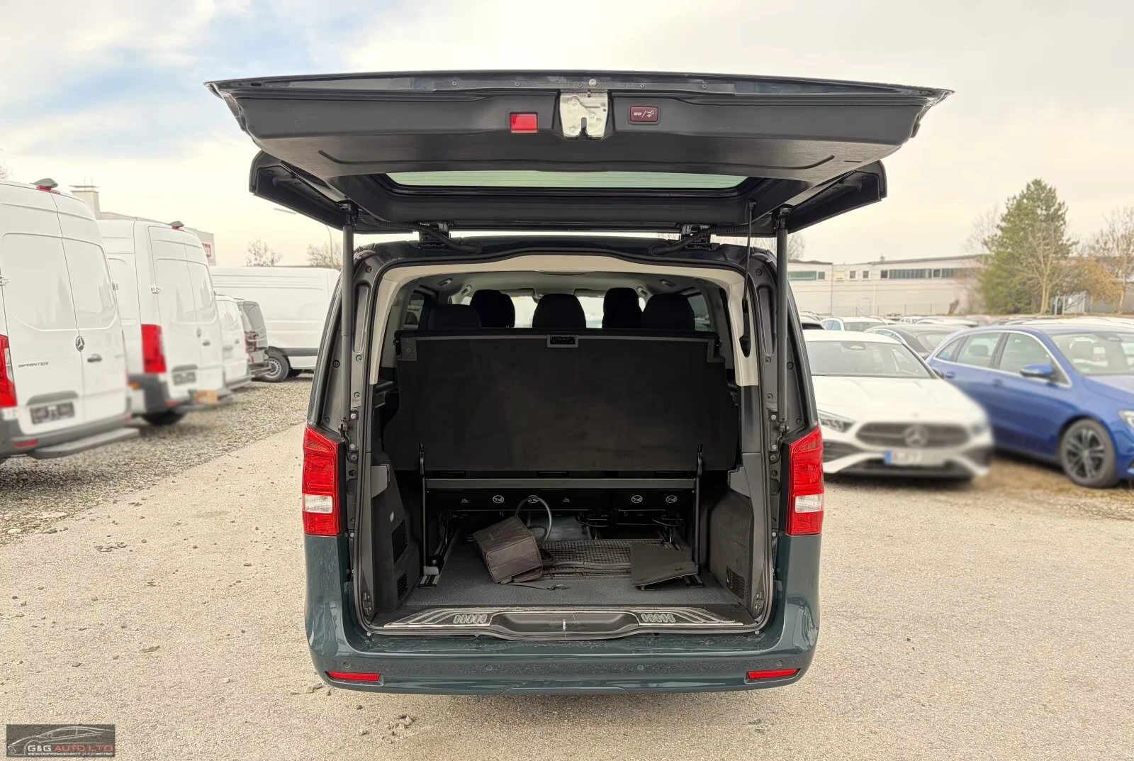 2022 Mercedes-Benz EQV 300 L 204HP 7S NAVI 360 LED CPLAY 982g — 6