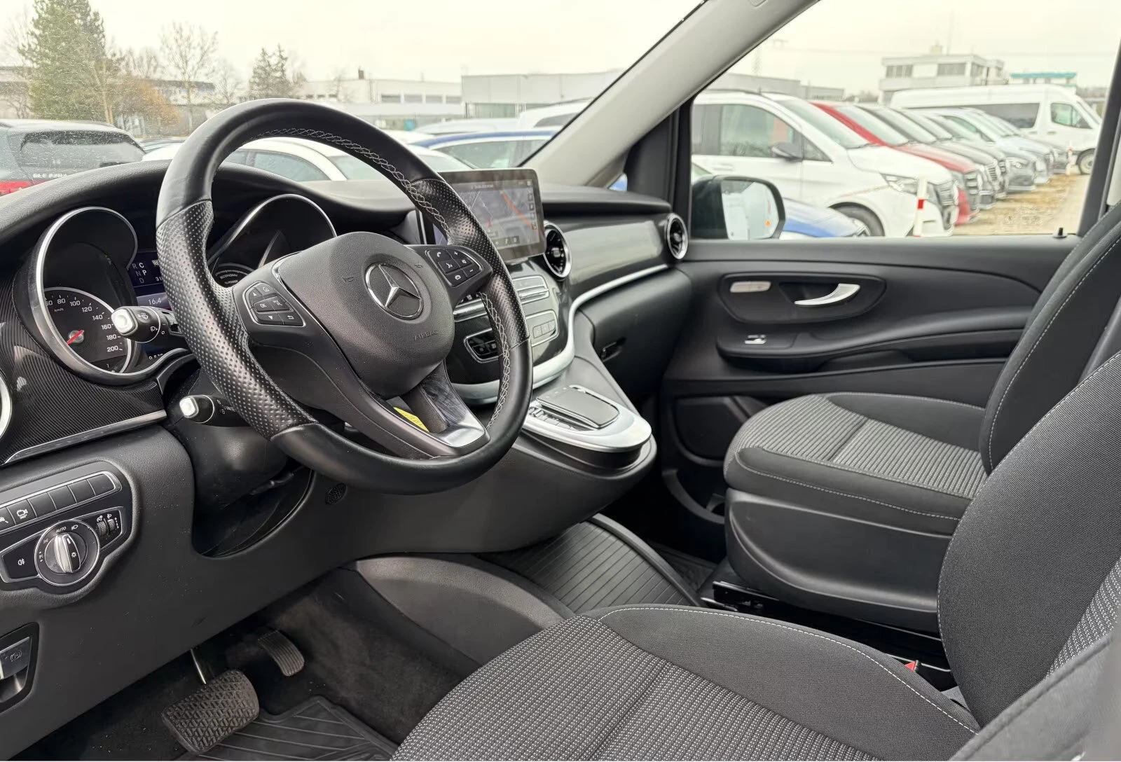 2022 Mercedes-Benz EQV 300 L 204HP 7S NAVI 360 LED CPLAY 982g — 7