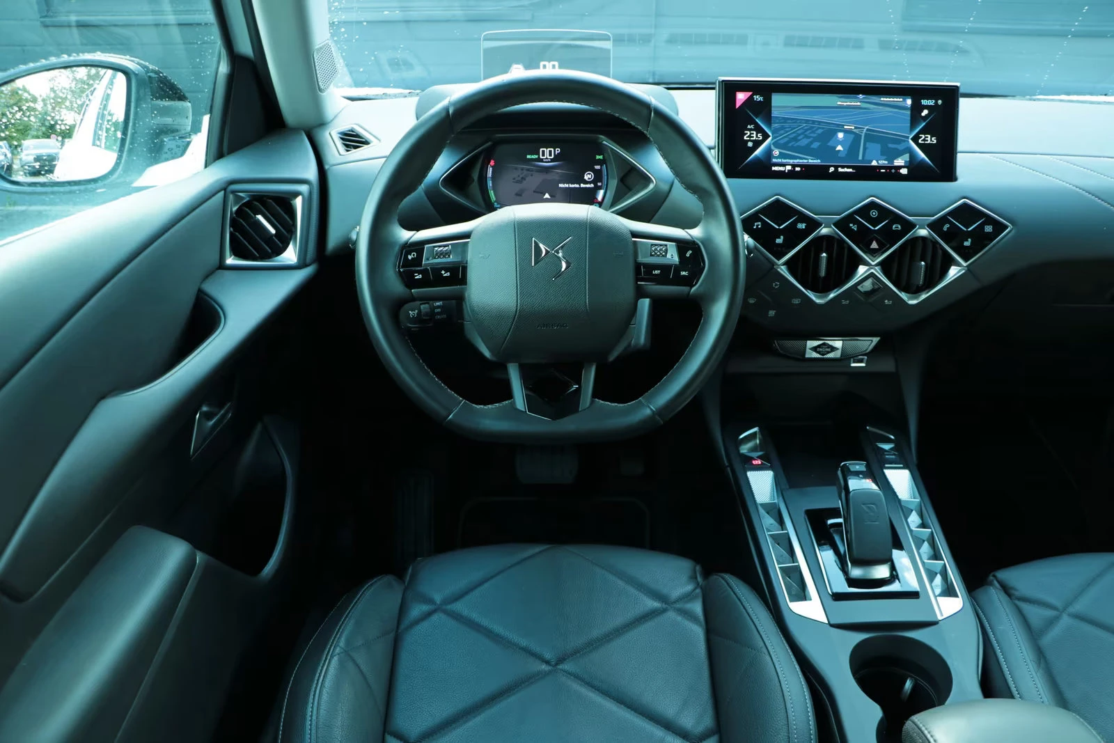 2022 DS DS 3 Crossback E-TENSE 136HP RIVOLI HUD NAVI CAM LED 256z — 8