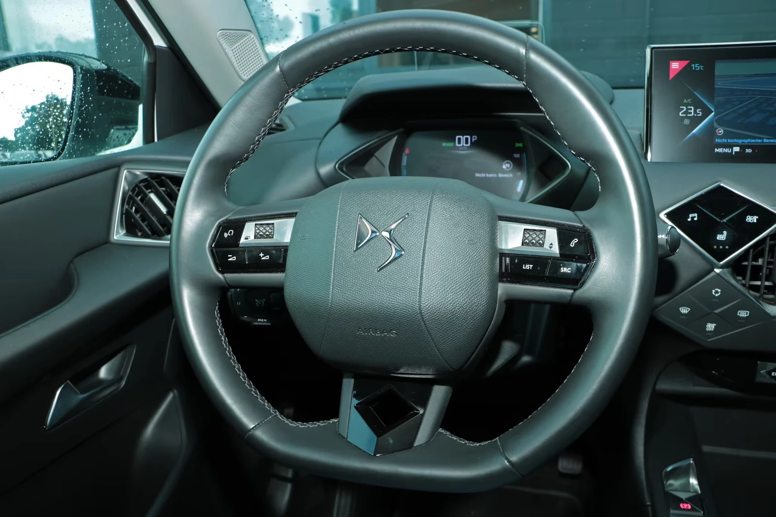 2022 DS DS 3 Crossback E-TENSE 136HP RIVOLI HUD NAVI CAM LED 256z — 7