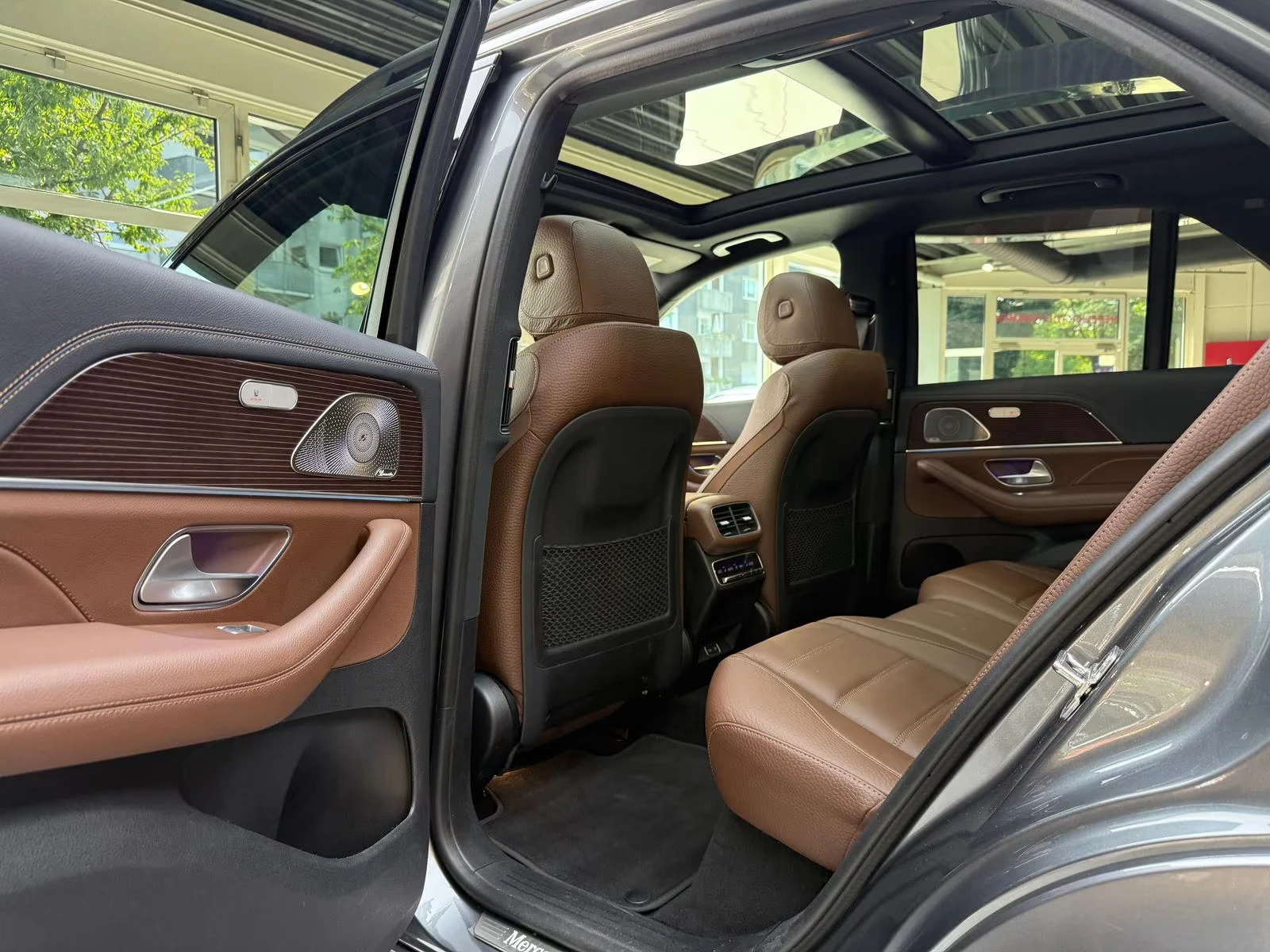 2024 Mercedes-Benz GLE 400 e 4MATIC 381HP AMG PANO 360 DISTR BURM HUD 214q — 13