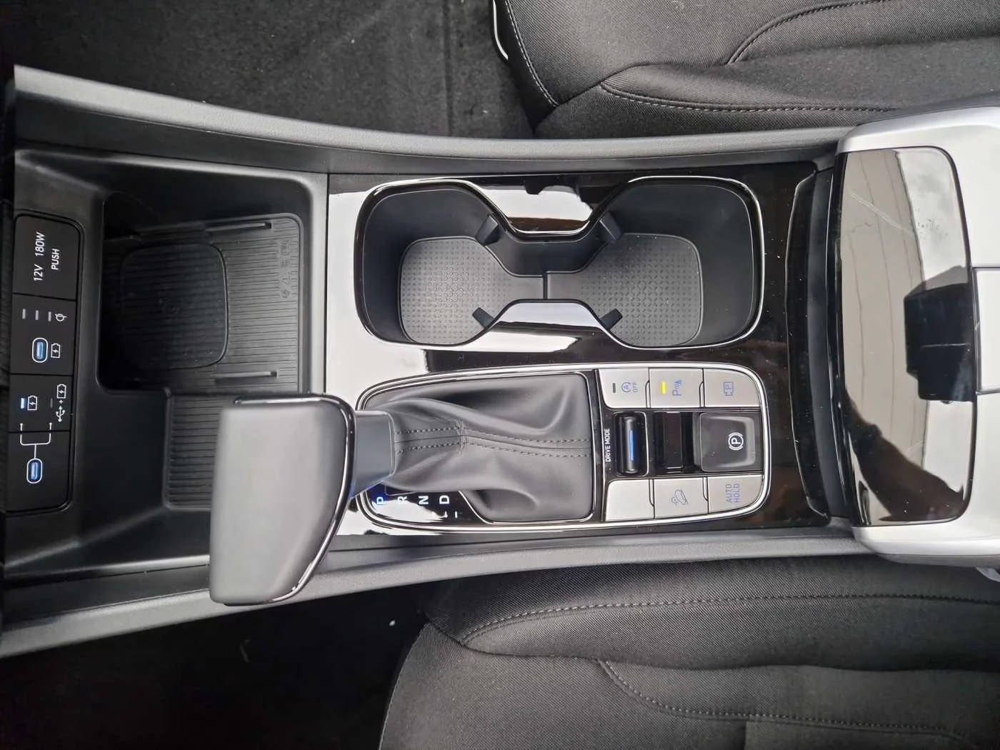 2025 Hyundai Tucson НОВ! 1.6MHEV 160HP LED NAVI CAM 212h — 13