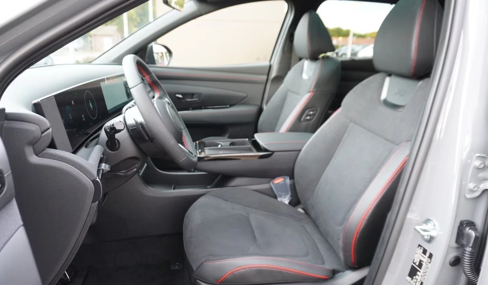 2025 Hyundai Tucson 1.6PHEV 252HP N-LINE 4X4 360 PANO KLESS KRELL 400z — 11