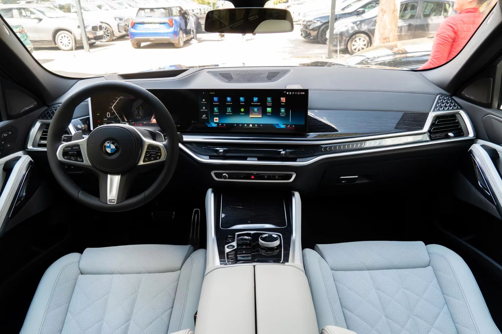 2025 BMW X6 40d 352HP M-SPORT SOFT 360 PANO H&K HUD 420z — 9