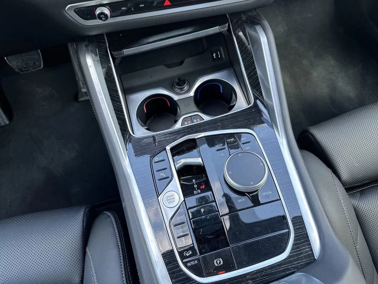 2025 BMW X6 40i 381HP M-SPORT SOFT 360 HUD PANO H&K 421z — 13